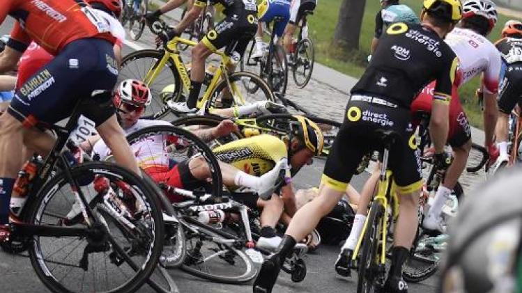 Ronde van Vlaanderen - Niki Terpstra moet opgeven na valpartij
