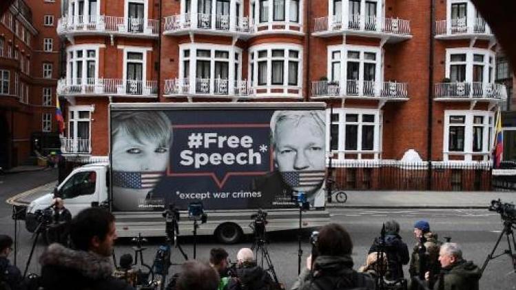 Julian Assange wordt bespioneerd in ambassade Ecuador