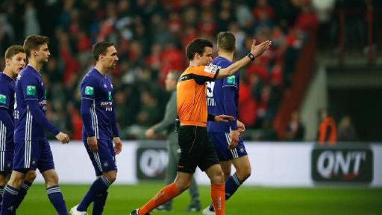 Jupiler Pro League - Anderlecht-voorzitter Coucke tweet na incidenten: "Voetbal mag nooit agressie zijn"