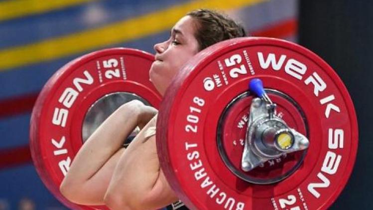 EK gewichtheffen: Anna Van Bellinghen (-81 kg) pakt goud in trekken en brons in totaal