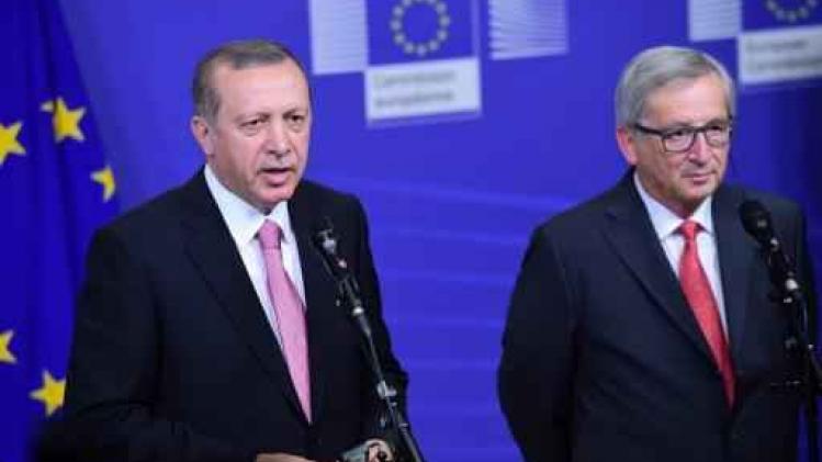 EU niet blij met Turkse reactie op Duits spotlied