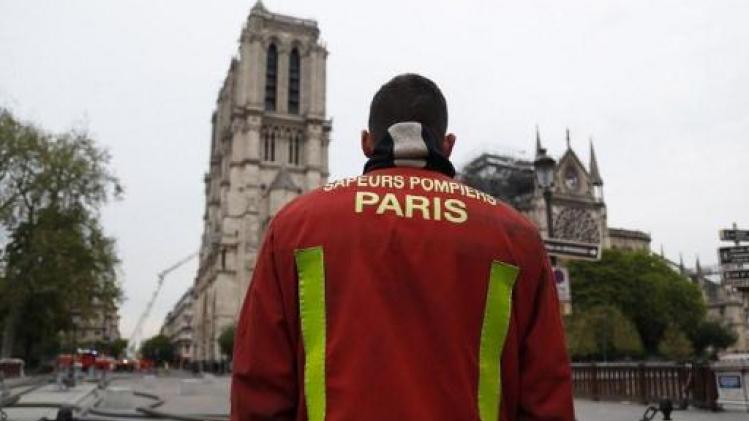 Brandweer Notre-Dame ontvangen in het Elysée