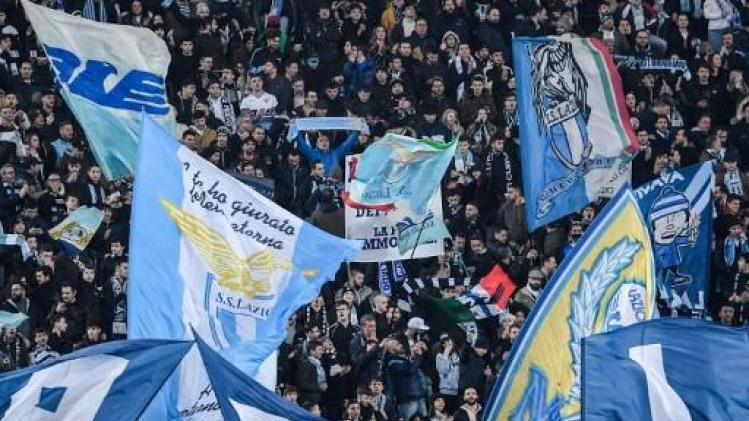 Lazio-fans brengen hulde aan Mussolini
