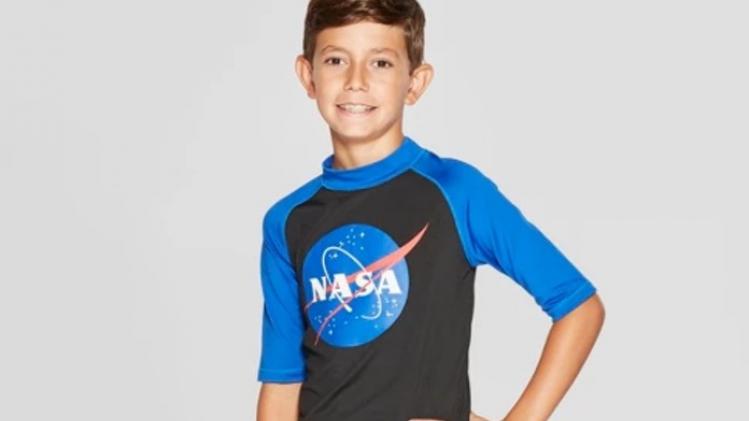Meisje schrijft brief omdat winkel alleen maar NASA-shirts verkoopt voor jongens