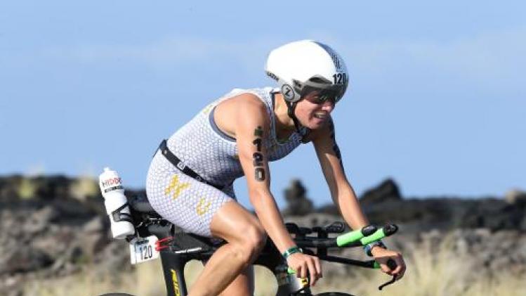 Alexandra Tondeur verovert in Pontevedra wereldtitel triatlon lange afstand