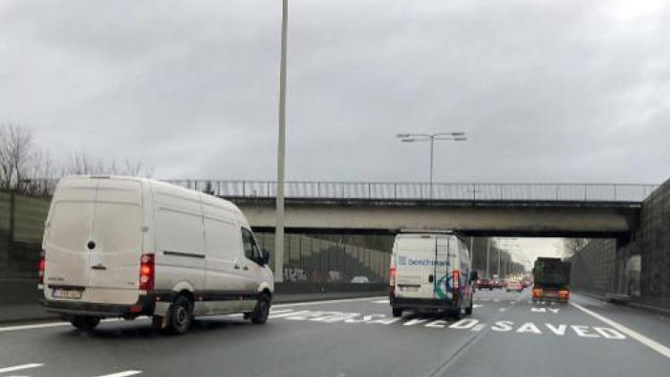 Verkeer op E40 in Brussel vanuit Leuven rijdt vanaf maandag op een rijstrook minder