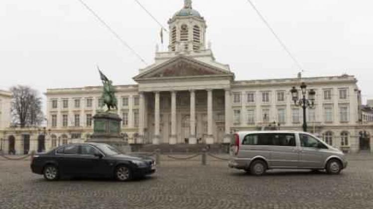 Brusselse Regentschapsstraat onderbroken na vondst verdacht pakket