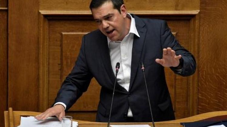 Tsipras overleeft zelf uitgelokte vertrouwensstemming in Grieks parlement