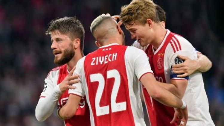 Ajax officieus kampioen na verlies PSV
