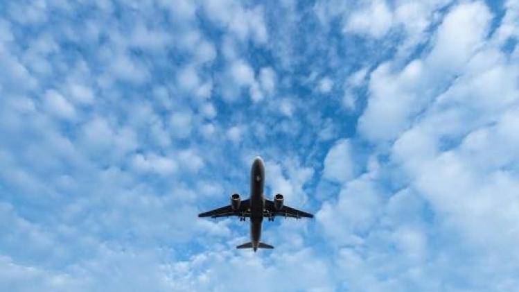 Belasting op vliegtuigtickets kan 142 miljoen per jaar opbrengen