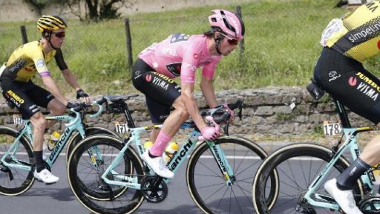 Giro - Rozetruidrager Roglic vindt val van Dumoulin "jammer"