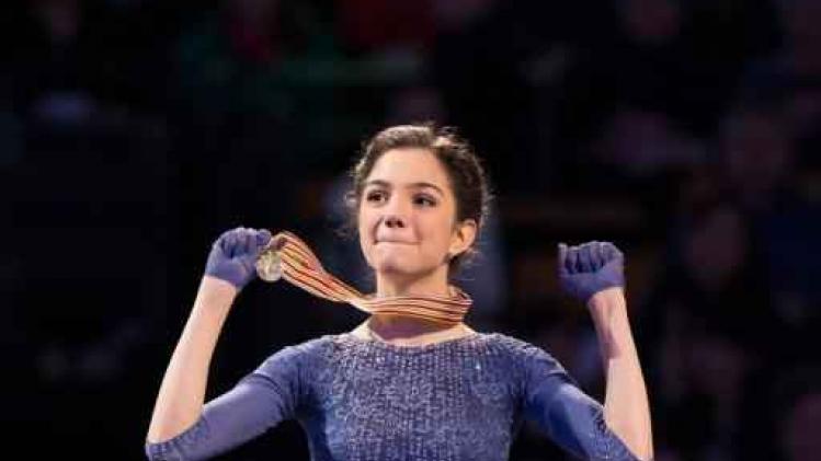 Russin Evgenia Medvedeva (16) verovert wereldtitel kunstschaatsen