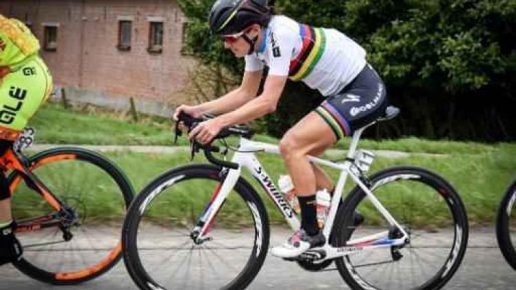 Wereldkampioene Elizabeth Armitstead pakt zege in Ronde van Vlaanderen bij de vrouwen