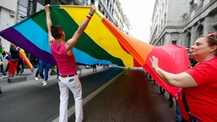 Pride Parade - Meer dan 100.000 mensen namen deel aan Pride Parade in teken van intersectionaliteit