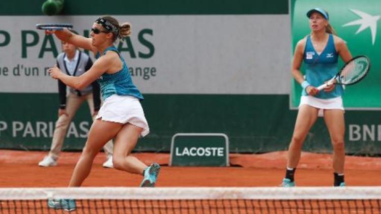 Roland Garros - Kirsten Flipkens stoot door in dubbelspel naar kwartfinales