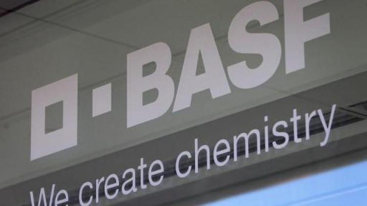 Klacht tegen BASF: "Ze hielpen Syrië aan grondstof voor gifgas"