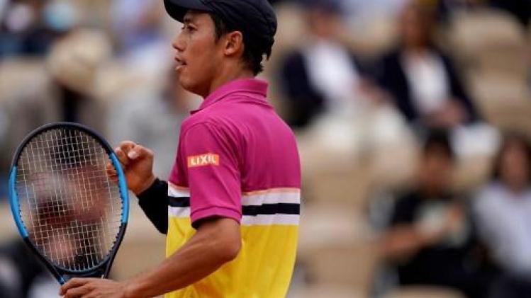 Kei Nishikori stoot door naar kwartfinale tegen Nadal