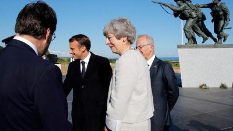 May en Macron leggen eerste steen van nieuw Brits herdenkingsmonument voor D-Day