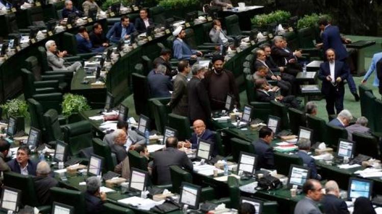 Iraanse parlementsleden manen aan tot terughoudendheid