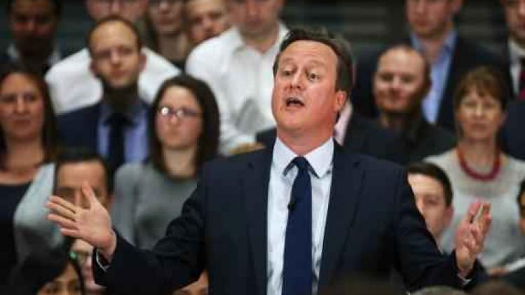 Cameron hoopt dat resultaat in Nederland geen invloed heeft op Brits referendum