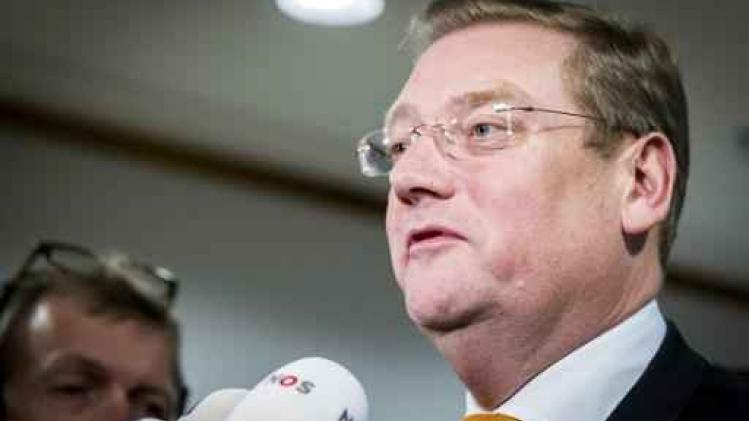 Nederlandse veiligheidsminister Van der Steur trekt toch boetekleed aan