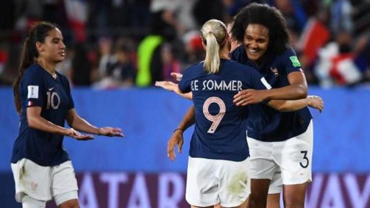 WK vrouwenvoetbal - Frankrijk als groepswinnaar naar achtste finales
