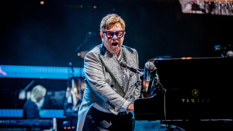 Elton John krijgt hoogste Franse onderscheiding