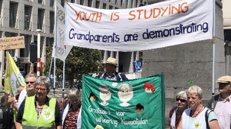 Climate Bastards zetten protest van klimaatjongeren voort tijdens examens