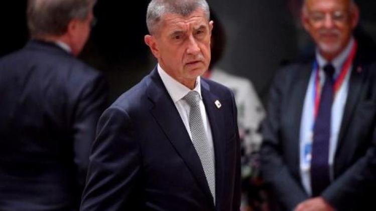 Controversiële Tsjechische premier Babis overleeft motie van wantrouwen