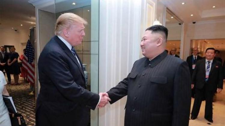 Trump nodigt Noord-Koreaanse leider Kim uit voor ontmoeting aan Koreaanse grens