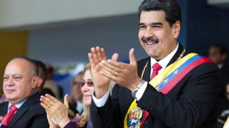 Crisis Venezuela - Maduro houdt militaire parade
