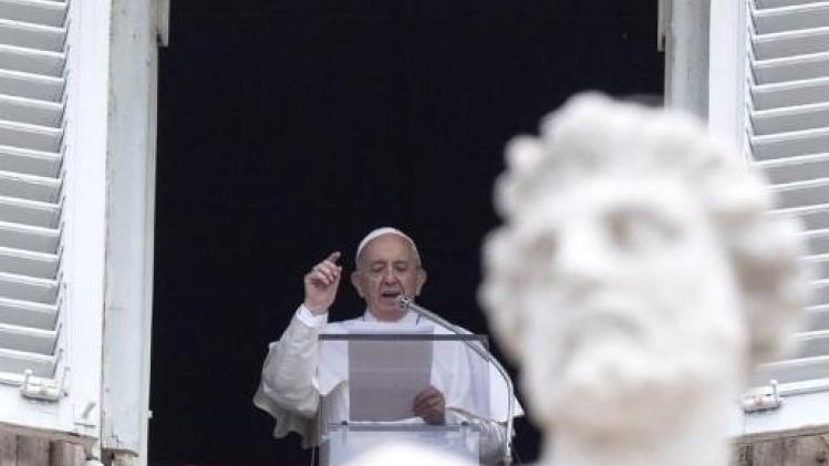 Paus Franciscus wil humanitaire corridors om kwetsbare migranten uit Libië weg te halen