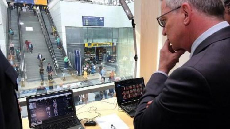 Controleorgaan onderzoekt plannen voor camera's met gezichtsherkenning op luchthaven