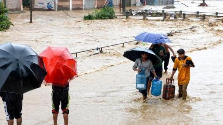 Dodentol bij moessonregen in Nepal stijgt tot 65