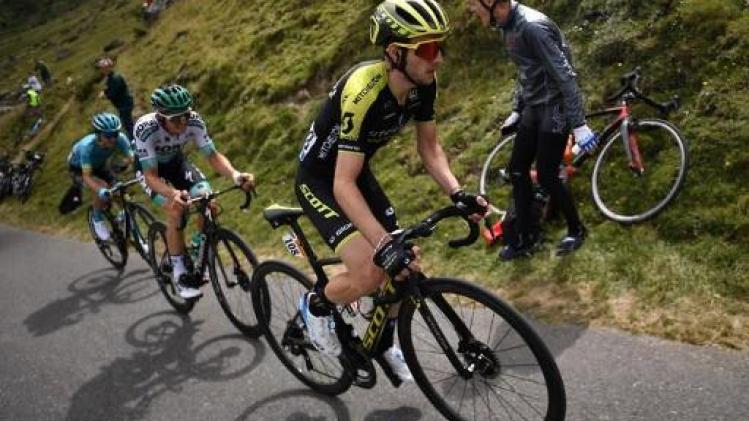 Simon Yates wint 12e rit in Tour de France