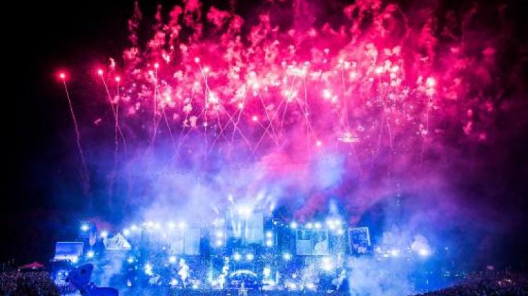 Politie betrapt 24 drugsdealers tijdens eerste festivalweekend Tomorrowland