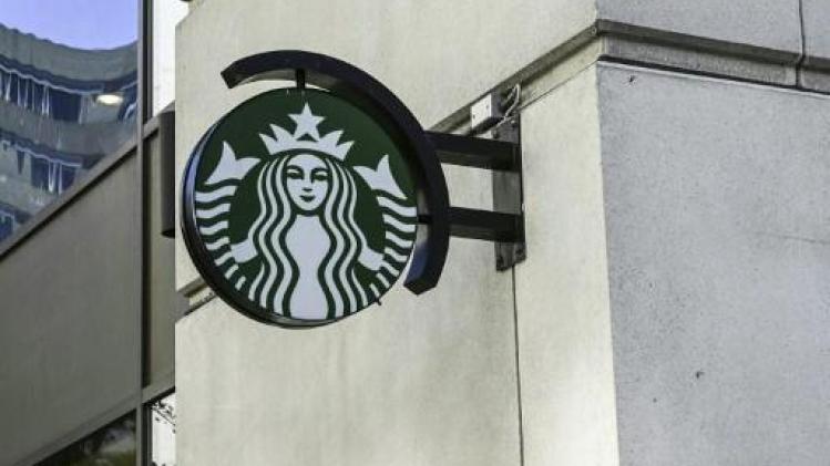 Verkopen Starbucks sterkst omhoog in jaren