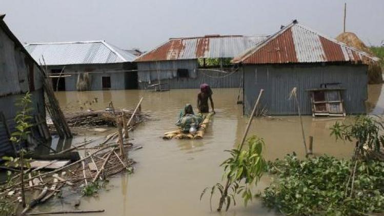 Meer dan honderd doden door moessonregens in Bangladesh