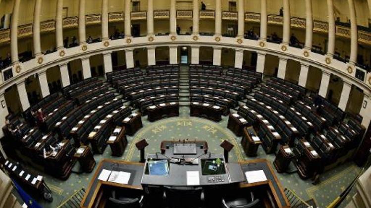 Al honderd wetsvoorstellen neergelegd in nieuwe Kamer