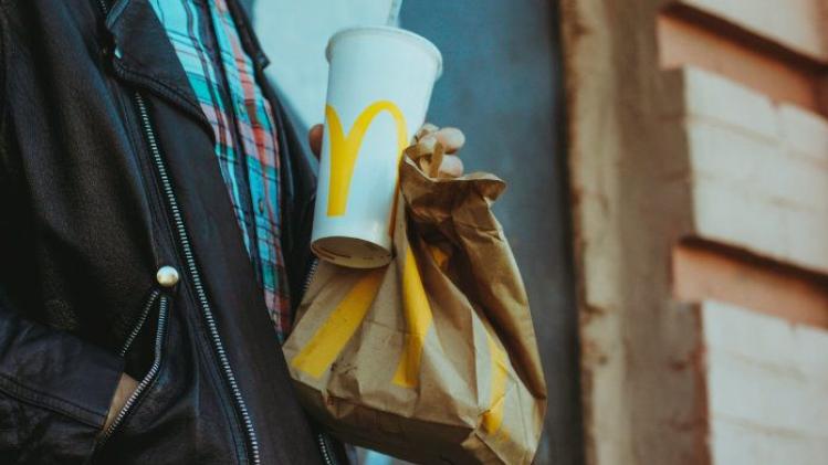 Kartonnen rietjes McDonald's zijn dan toch niet recycleerbaar