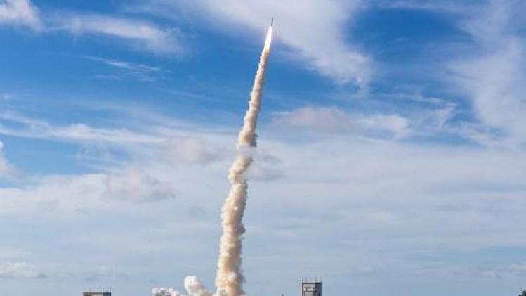 Europese Ariane-5 schiet twee telecomsatellieten ruimte in
