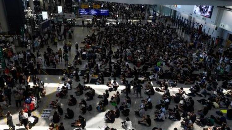 Opnieuw honderden manifestanten op luchthaven Hongkong