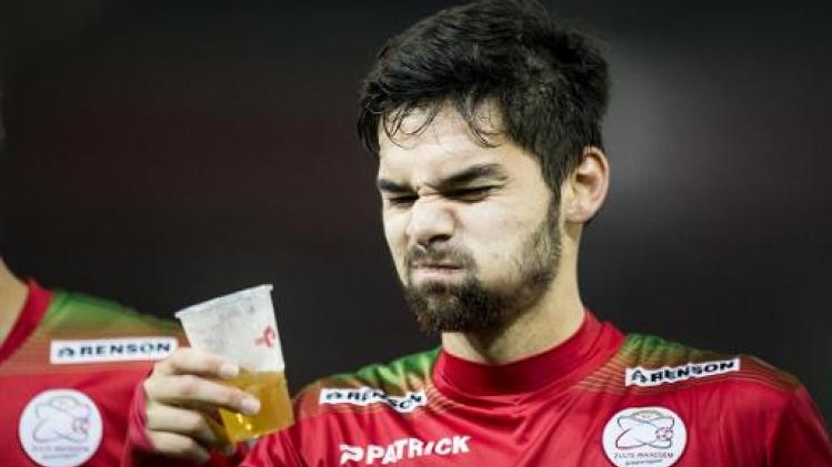 Vanaf 2020 geen wegwerpbekers meer in voetbalstadions