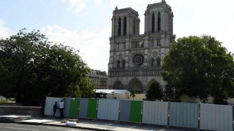 Opruimwerkzaamheden looddeeltjes nabij Notre-Dame van start
