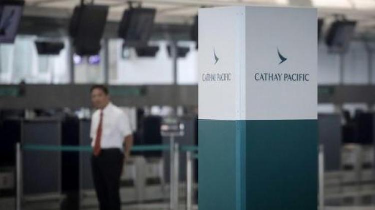 Luchtvaartmaatschappij Cathay Pacific ontslaat twee piloten