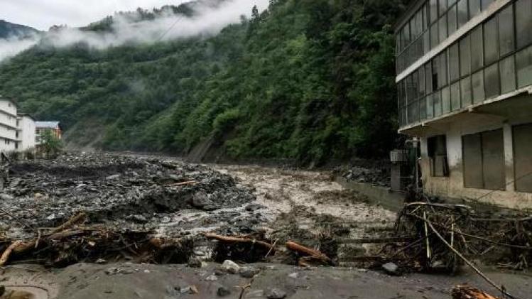 Negen doden bij modderstromen in China