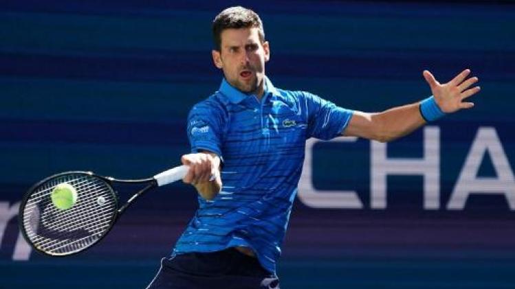 US Open - Titelverdediger Novak Djokovic eenvoudig door