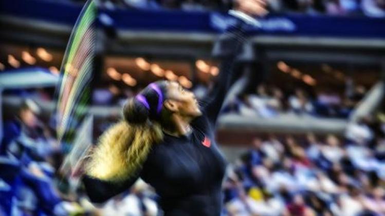 Serena Williams maakt brandhout van Sharapova