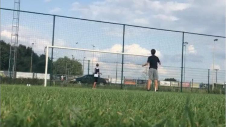 VIDEO. 14-jarige Antwerpenaar gaat viraal met voetbaltruc
