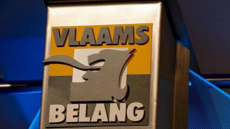 Vlaams Belang betoogt tegen heropening asielcentrum in Leopoldsburg